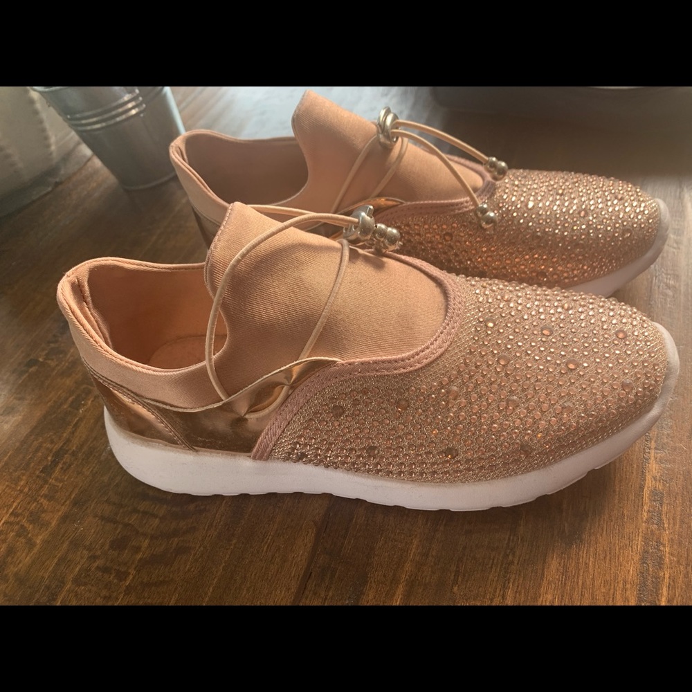 Sequin light weight tennis shoes